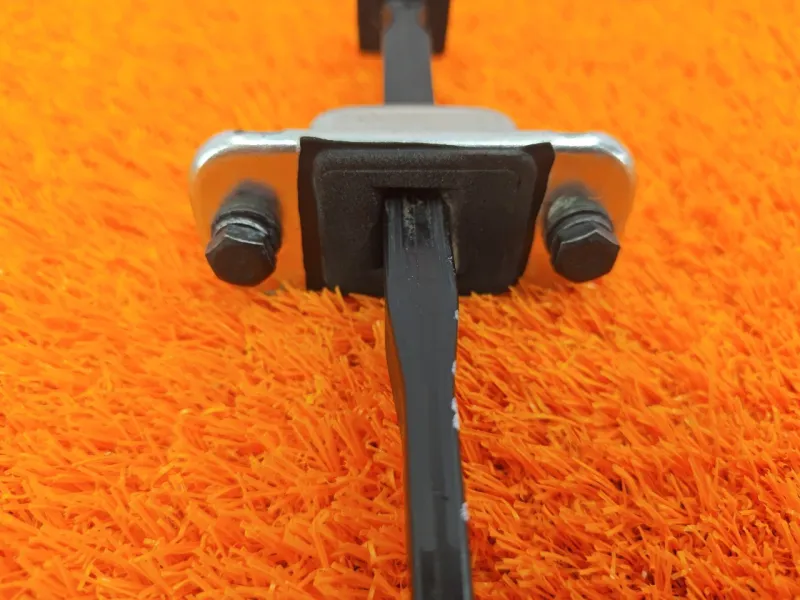 Ограничитель двери