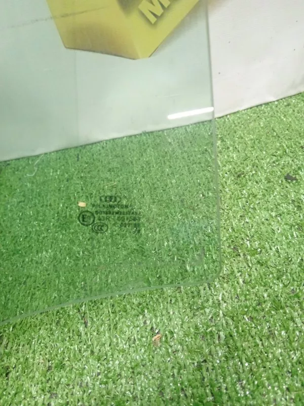 Стекло двери Audi A4 2008 8K9845206E B8, заднее правое