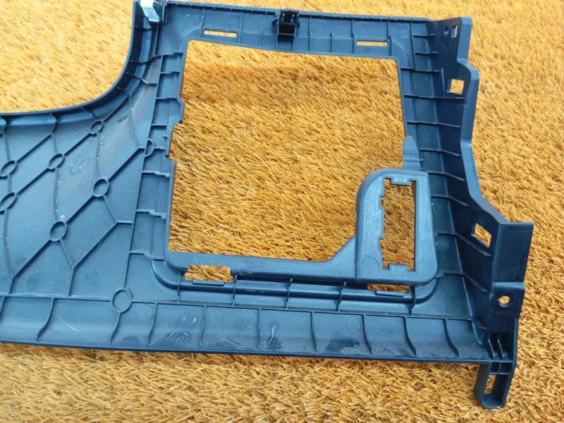 Накладка на торпедо