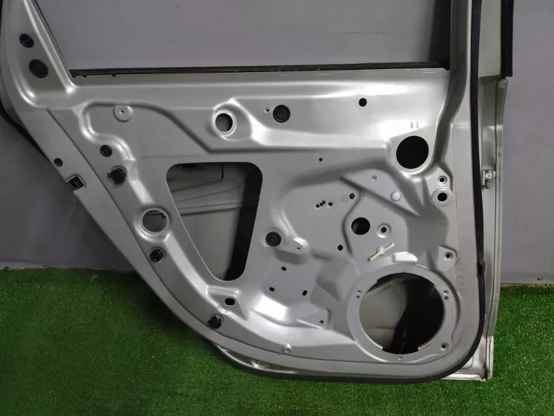 Дверь Audi A4 2011 8K5833051D B8, задняя левая