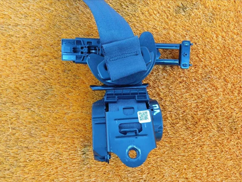 Ремень безопасности