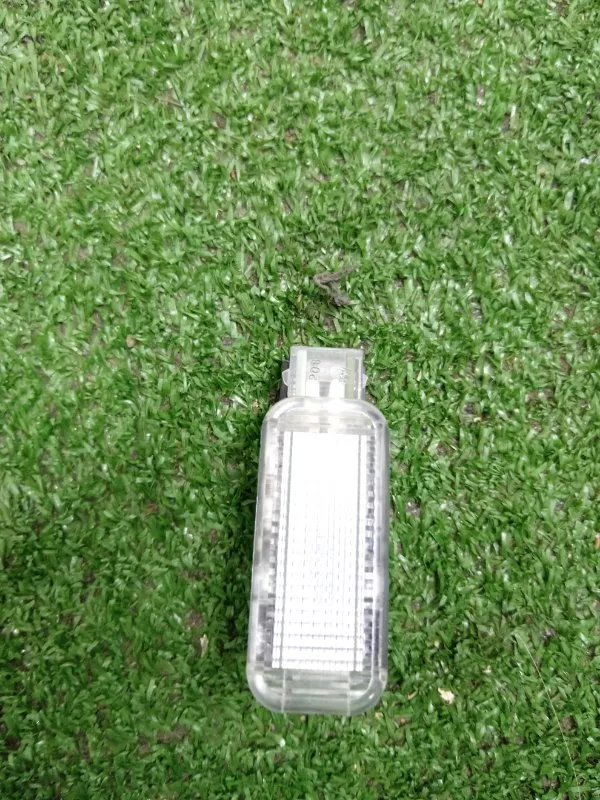 Плафон подсветки двери