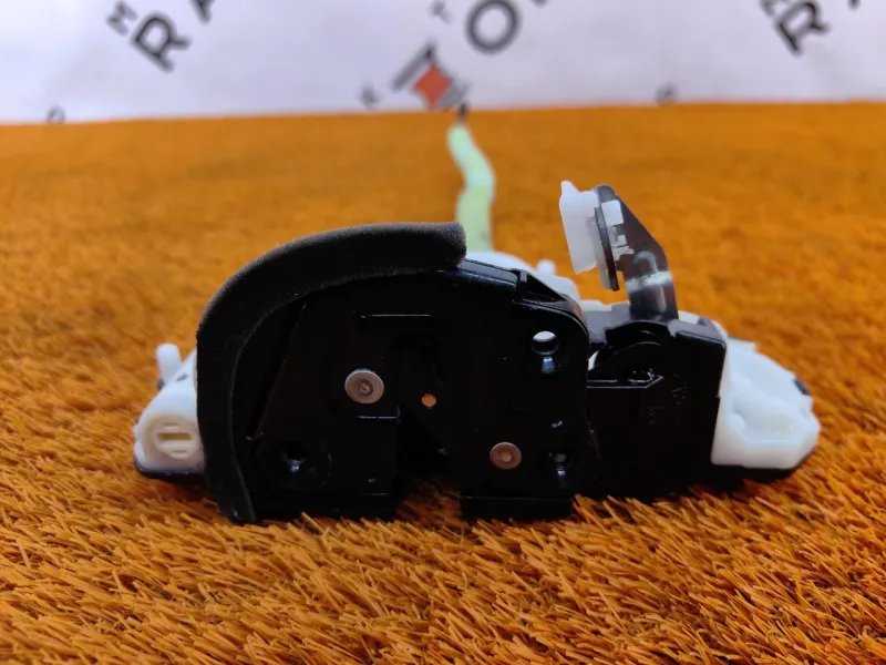 Замок двери