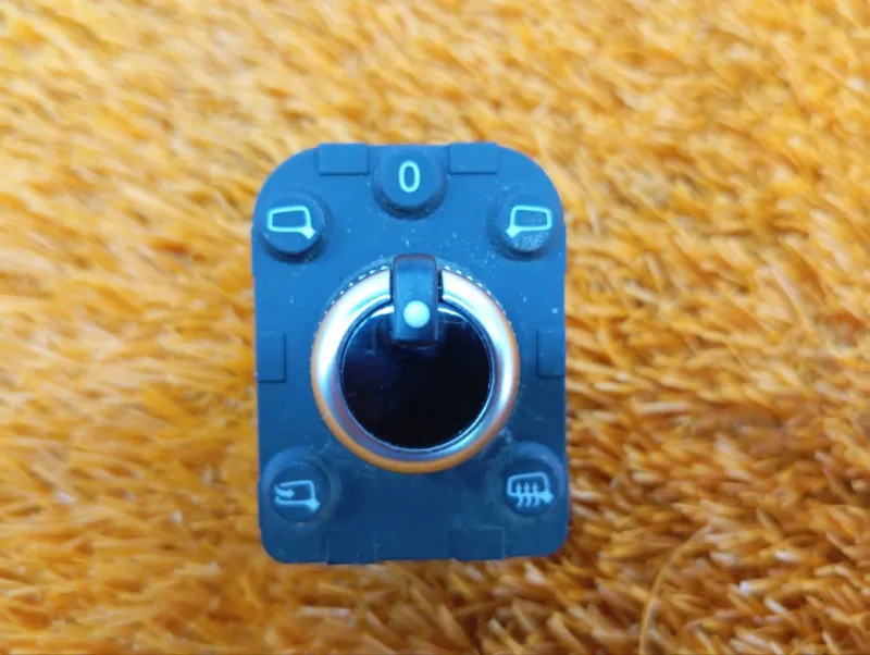 Джойстик регулировки зеркал