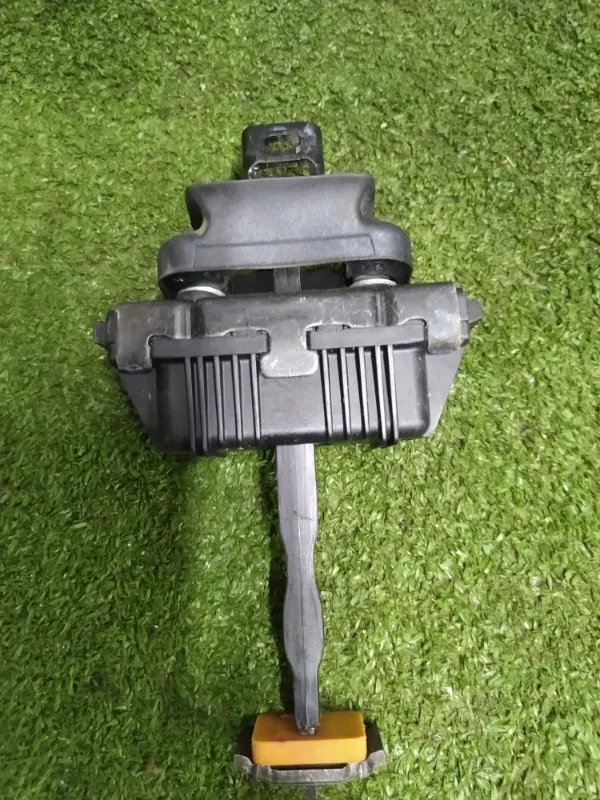 Ограничитель двери