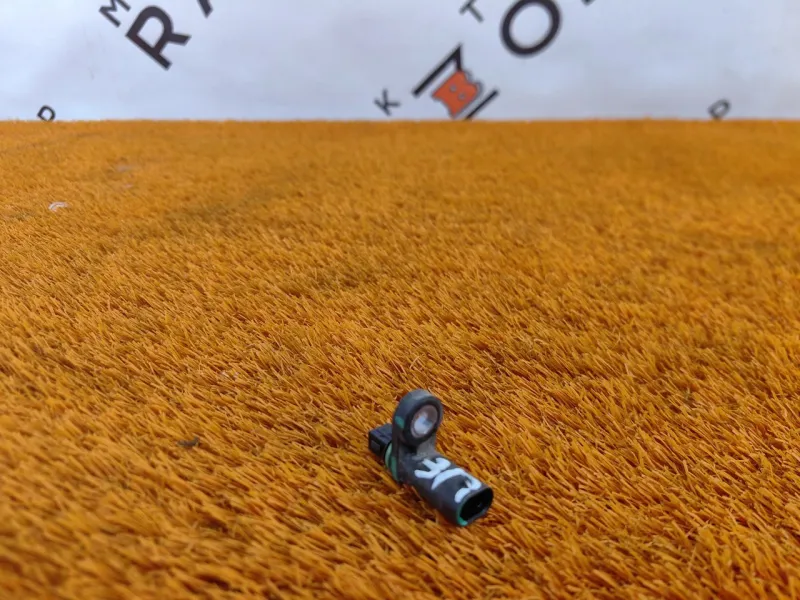 Датчик положения распредвала