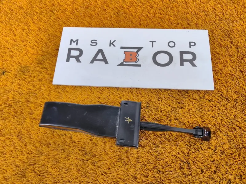 Ограничитель двери