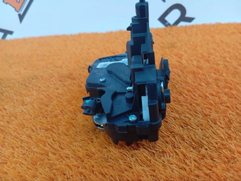 Замок двери