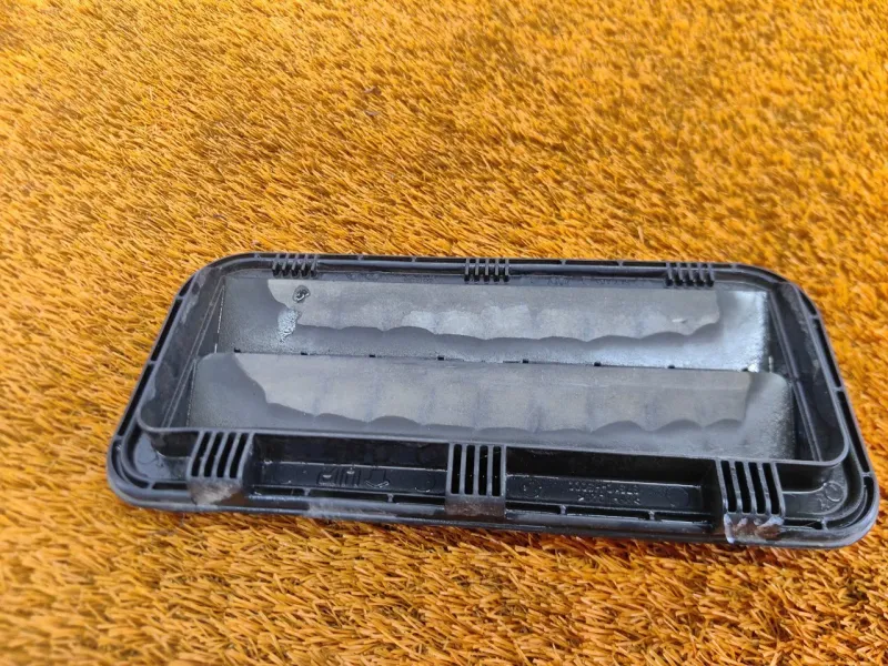 Решетка вентиляционная