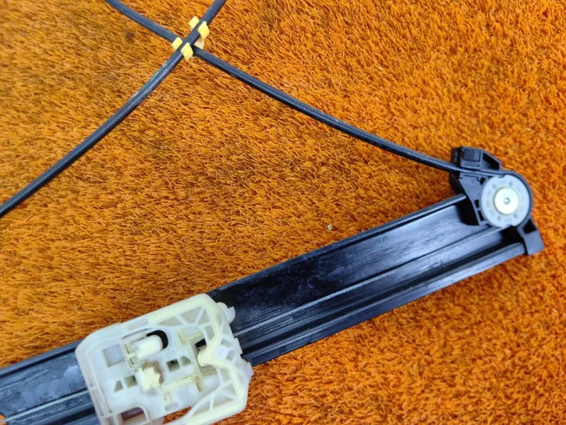 Стеклоподъемник