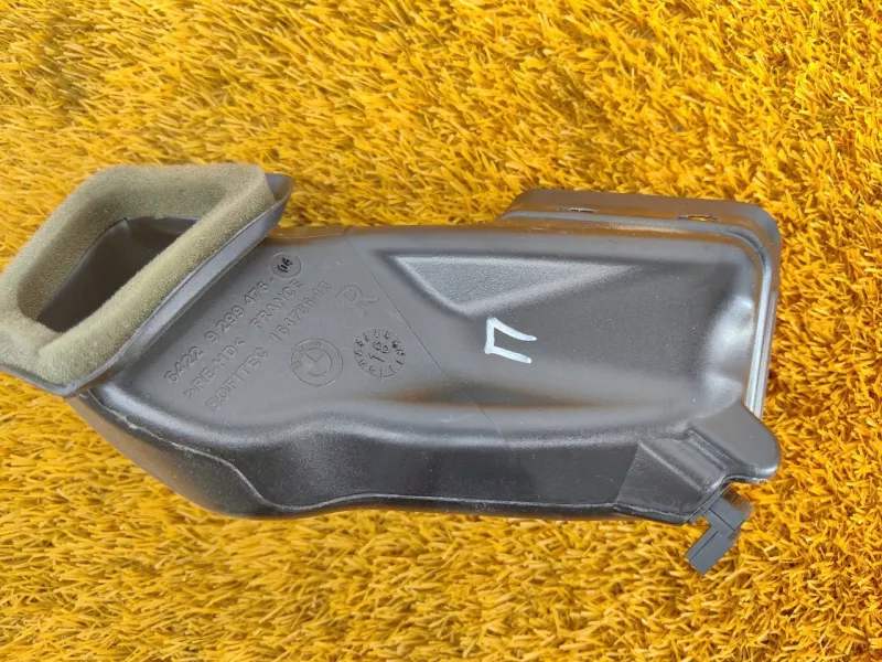 Воздуховод отопителя