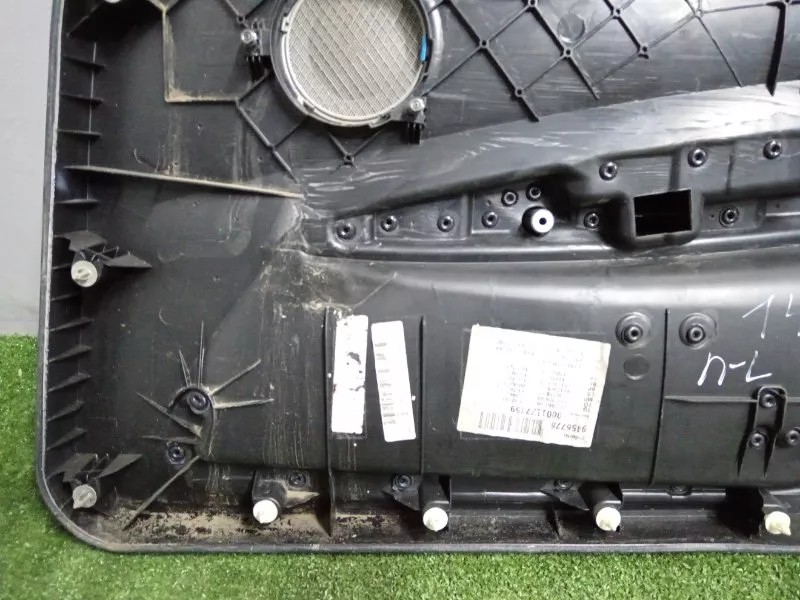 Обшивка двери BMW 1-Series 2004 51417133299 E87, передняя левая