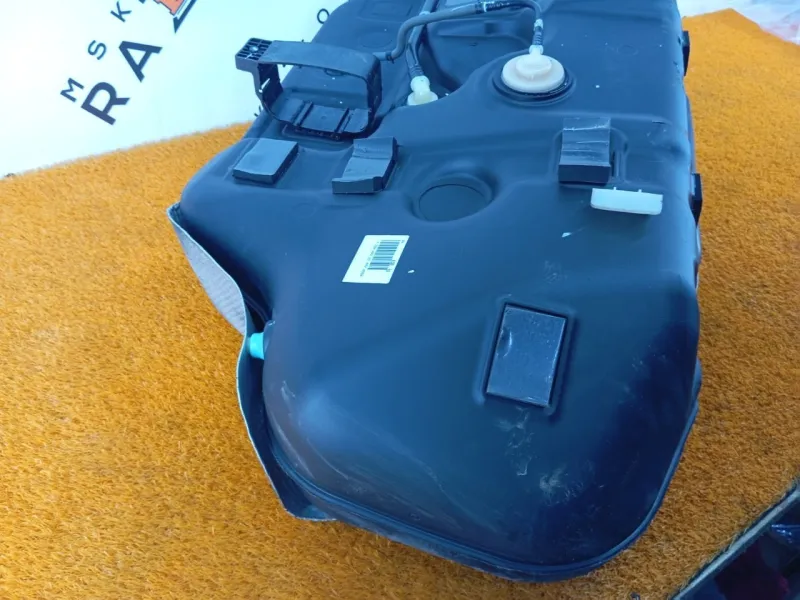 Бак топливный