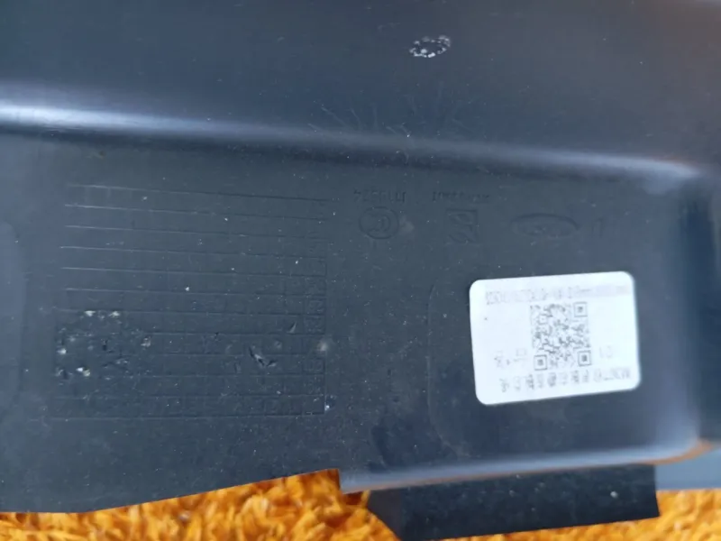 Накладка на торпедо