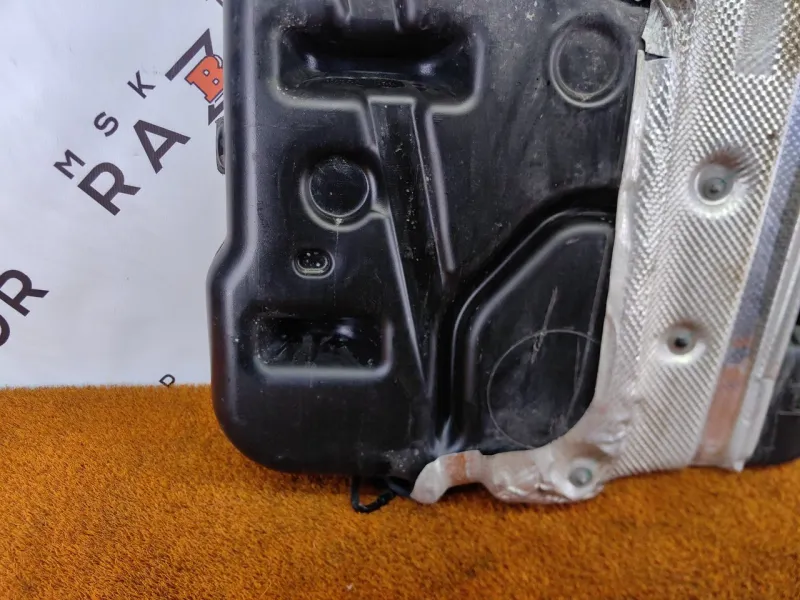 Бак топливный