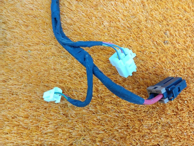 Проводка подкапотная