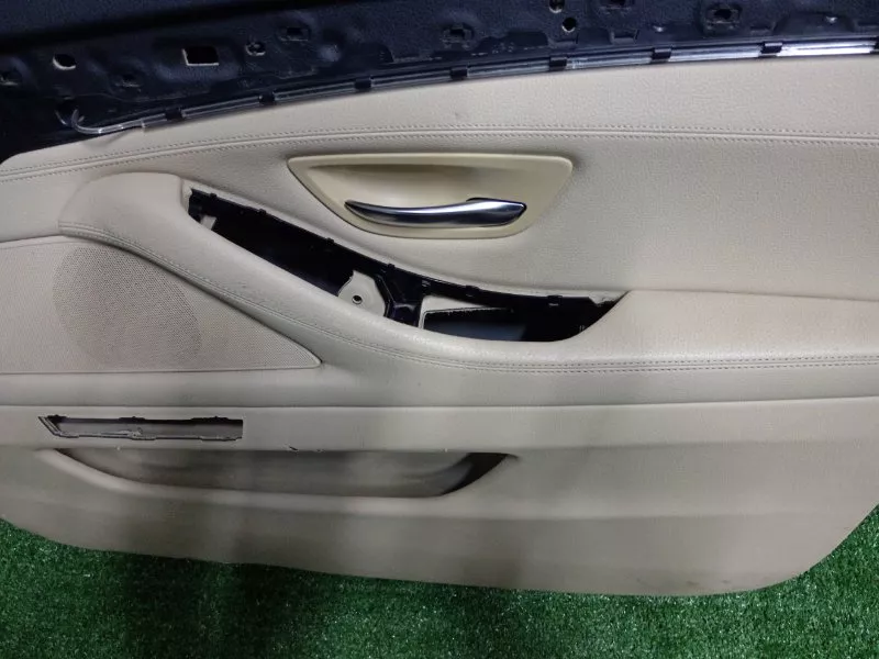 Обшивка двери BMW 5-Series 2011 51417273356 F10, передняя правая