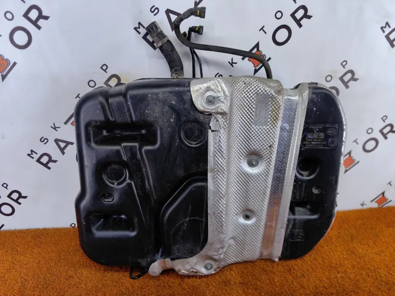 Бак топливный