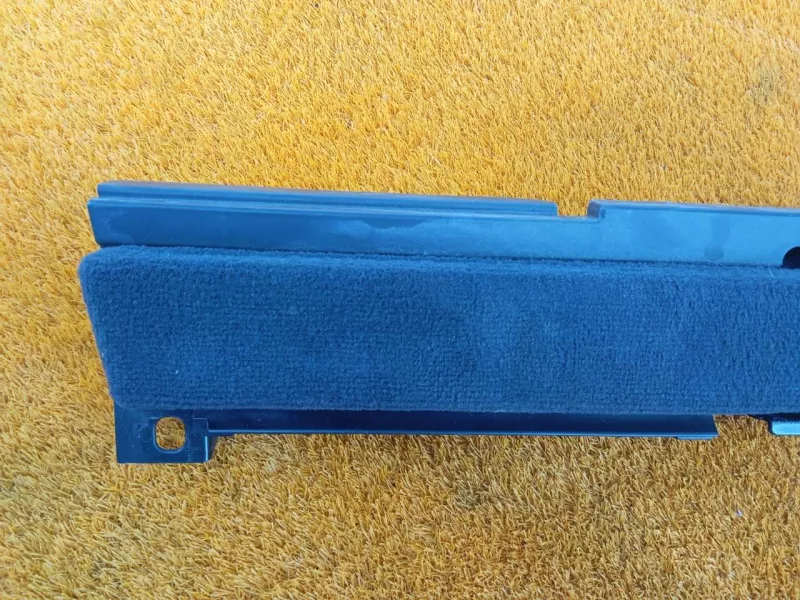 Обшивка багажника