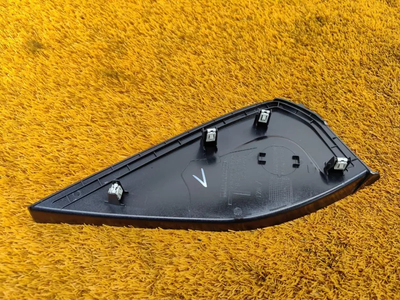 Накладка на торпедо