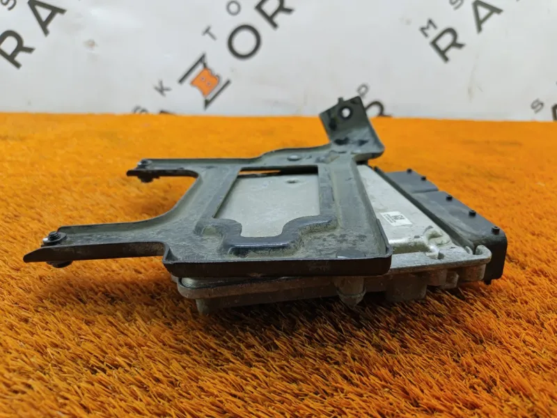 Блок управления двигателем