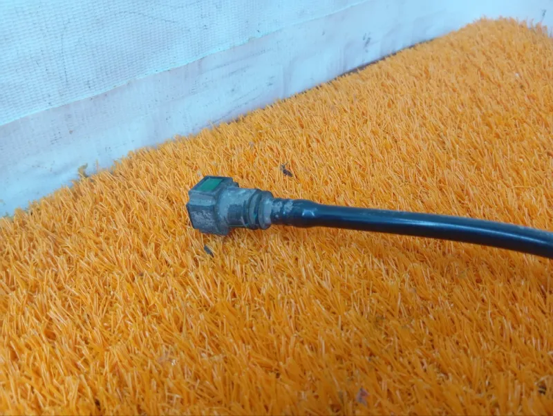 Трубка топливная