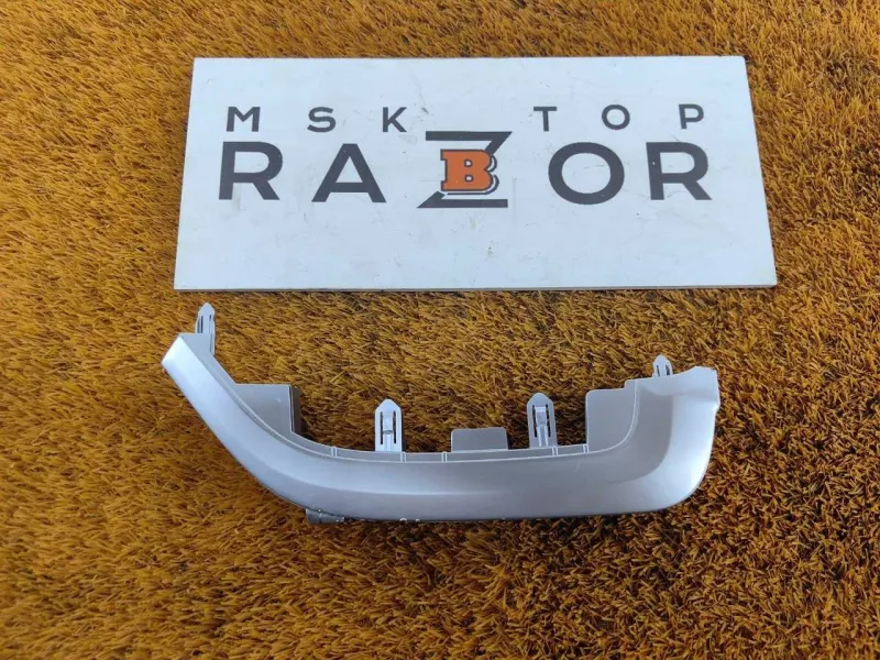 Накладка на торпедо