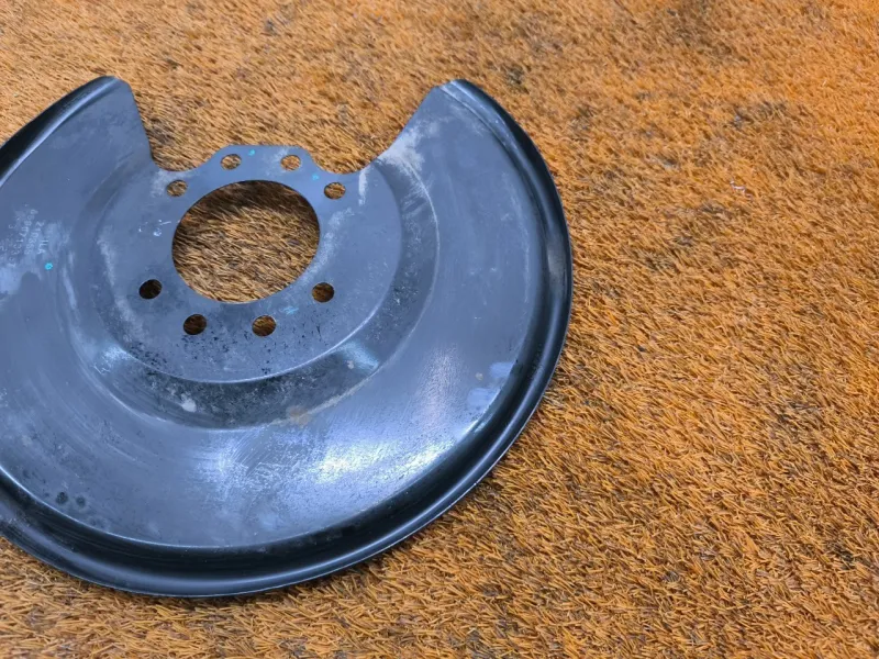 Пыльник тормозного диска