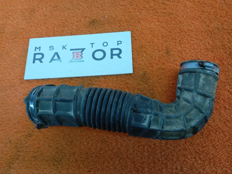 Патрубок воздушного фильтра