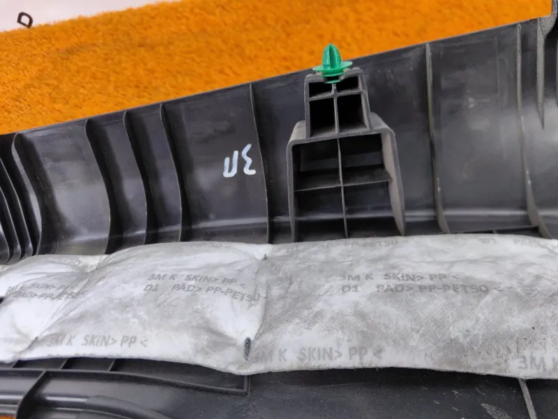 Обшивка стойки