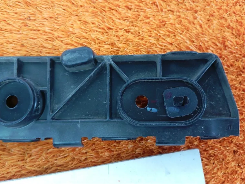 Кронштейн бампера Changan CS55 Plus 2024 2804220AW20 JL473ZQ7, задний правый