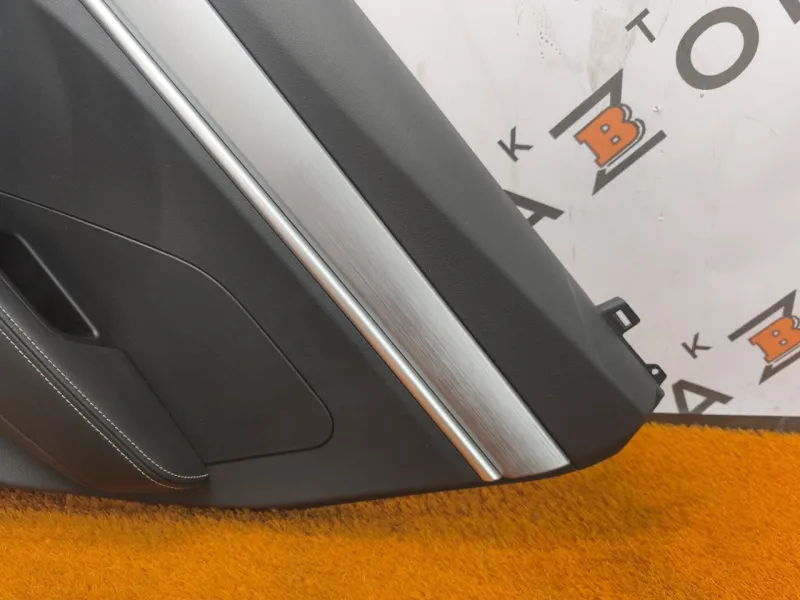 Обшивка двери