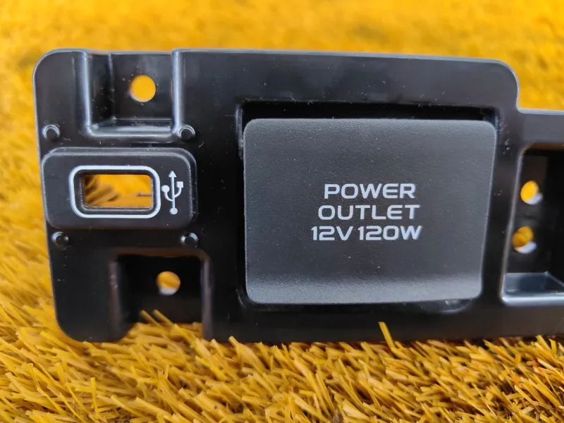 Накладка центральной консоли