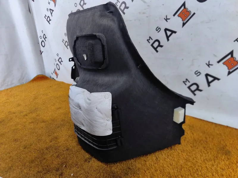 Обшивка багажника