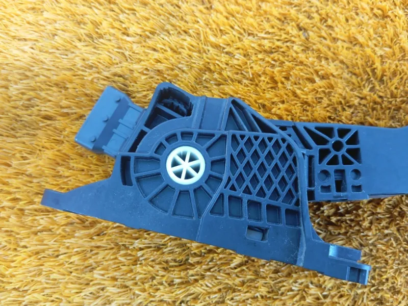 Педаль газа