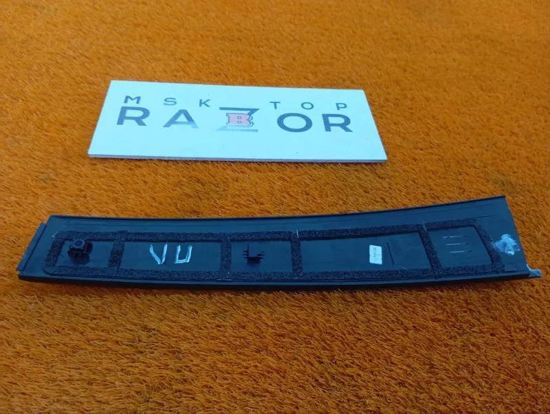 Накладка двери