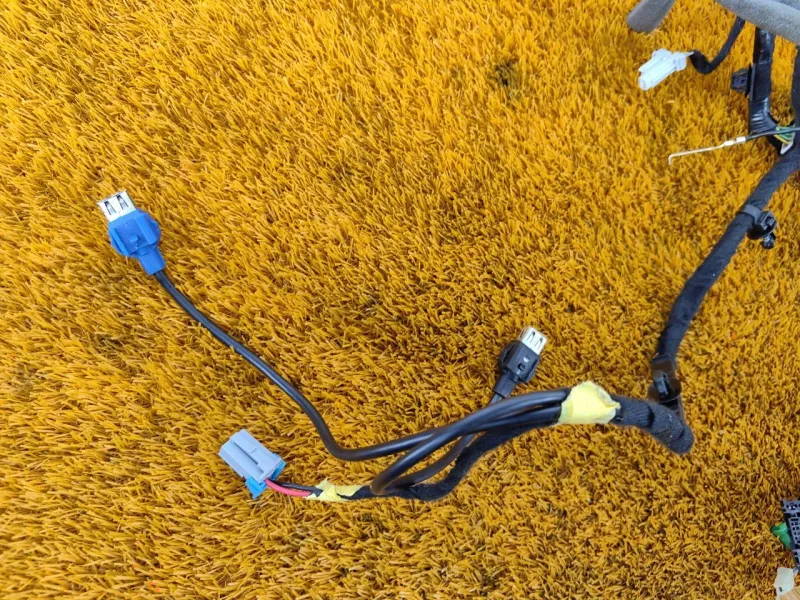 Проводка салона