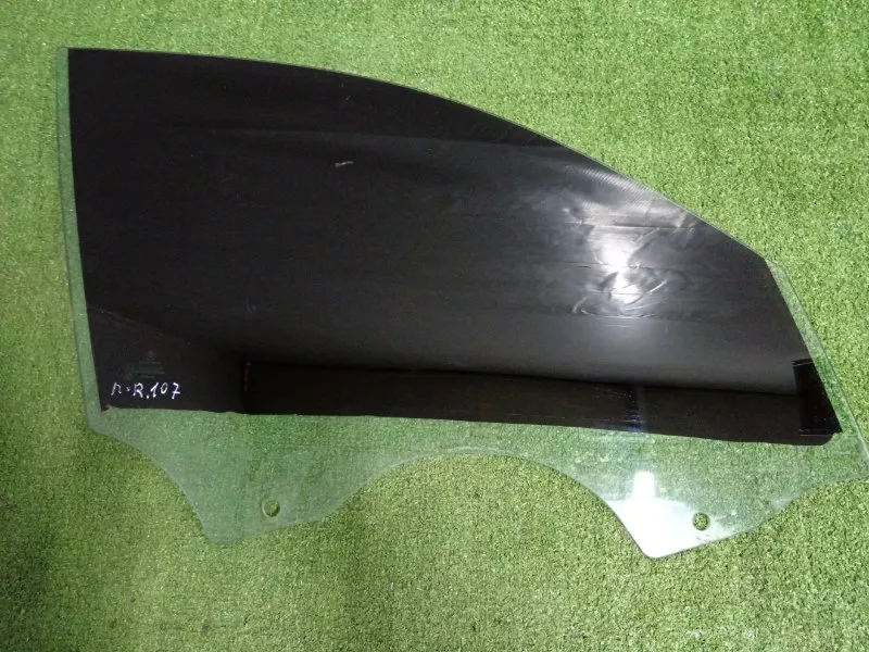 Стекло двери BMW 3-Series 2006 51337060264 E90, переднее правое