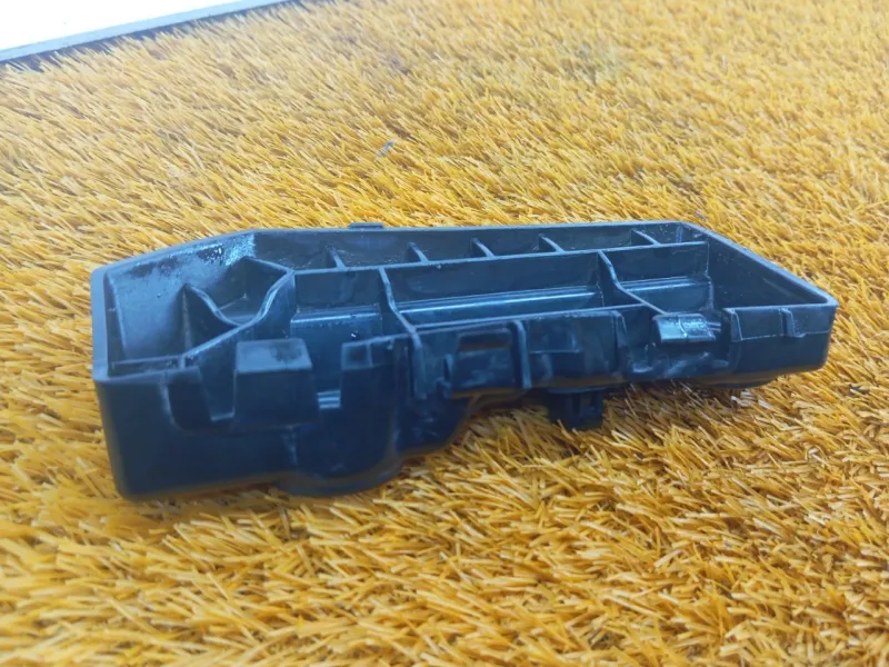 Крепление бампера