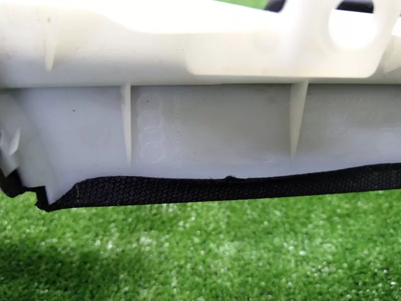 Накладка на стойку кузова