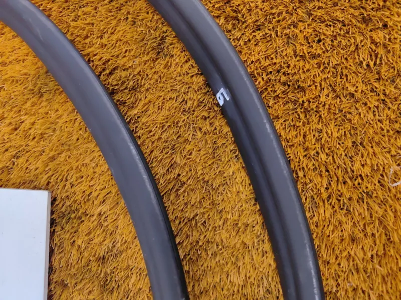 Уплотнитель багажника