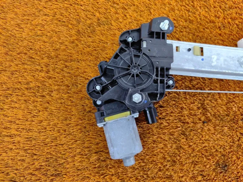 Стеклоподъемник