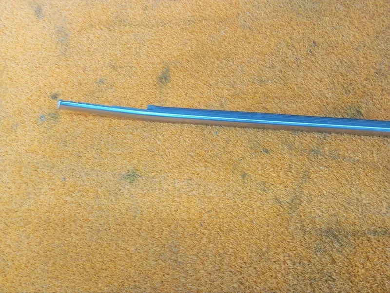 Молдинг стекла