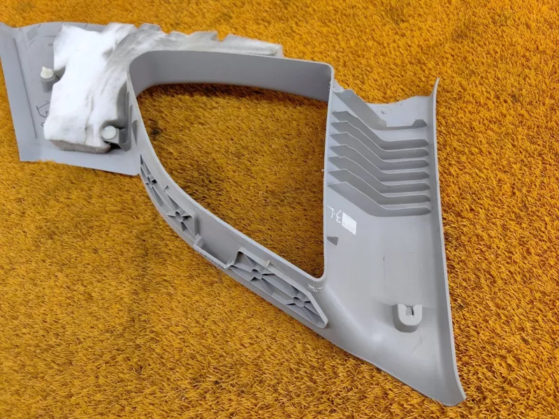 Обшивка стойки