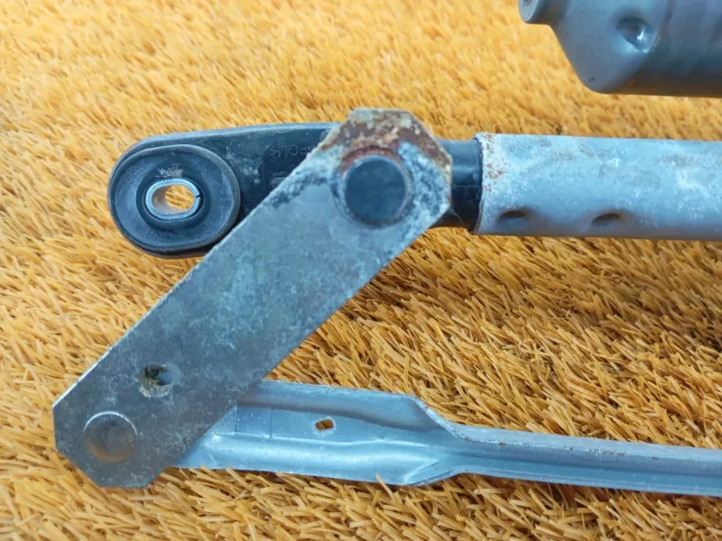 Трапеция дворников