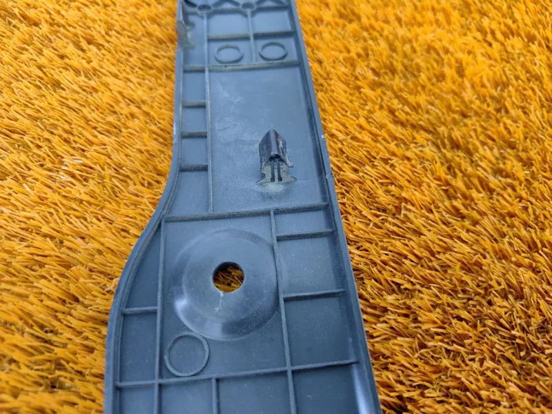 Обшивка багажника