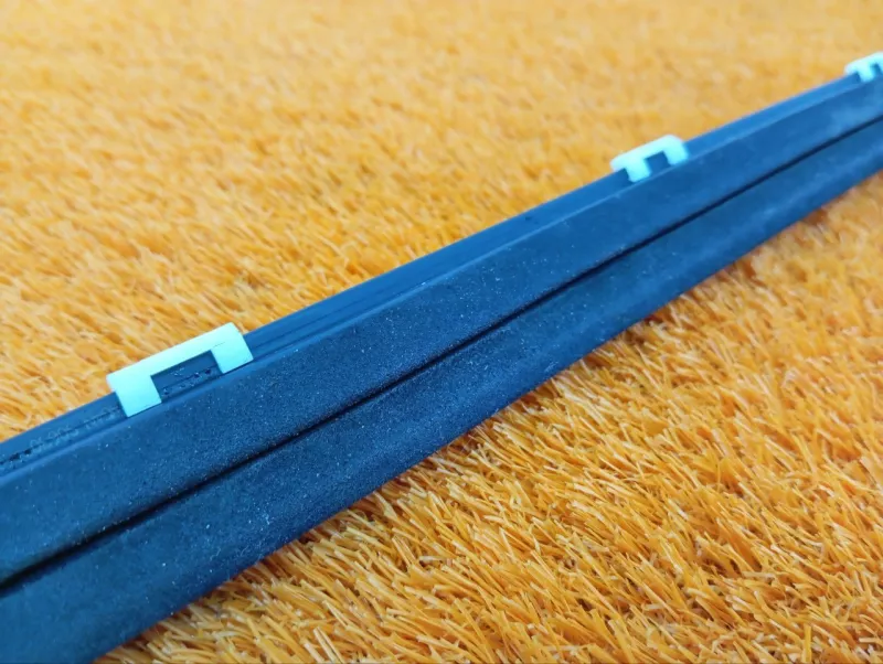 Молдинг стекла