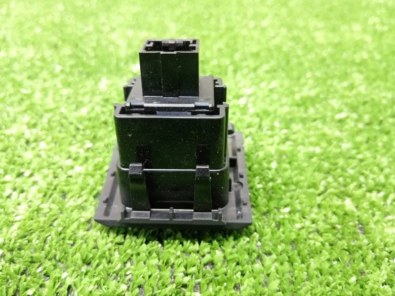 Кнопка аварийной сигнализации