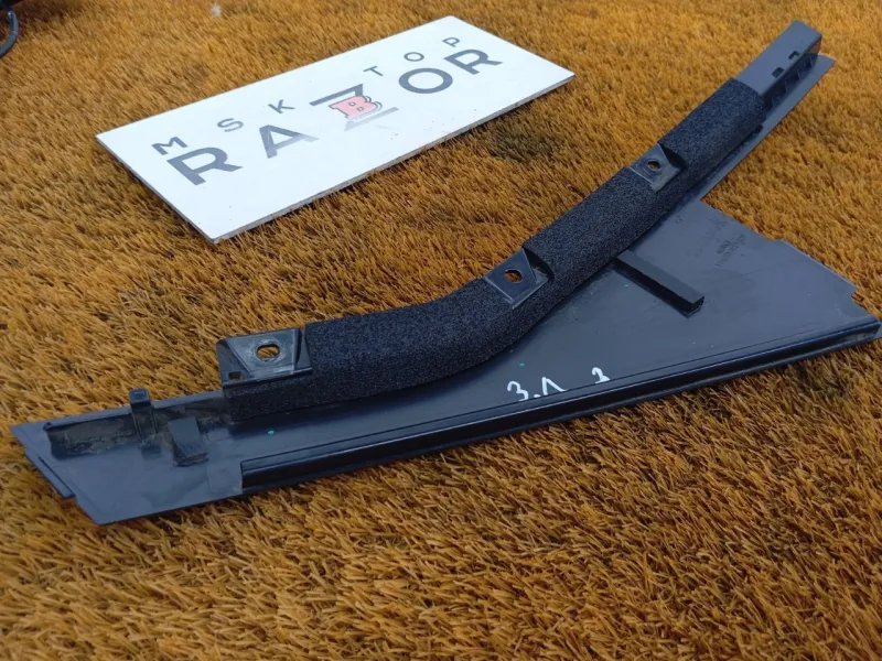 Молдинг двери