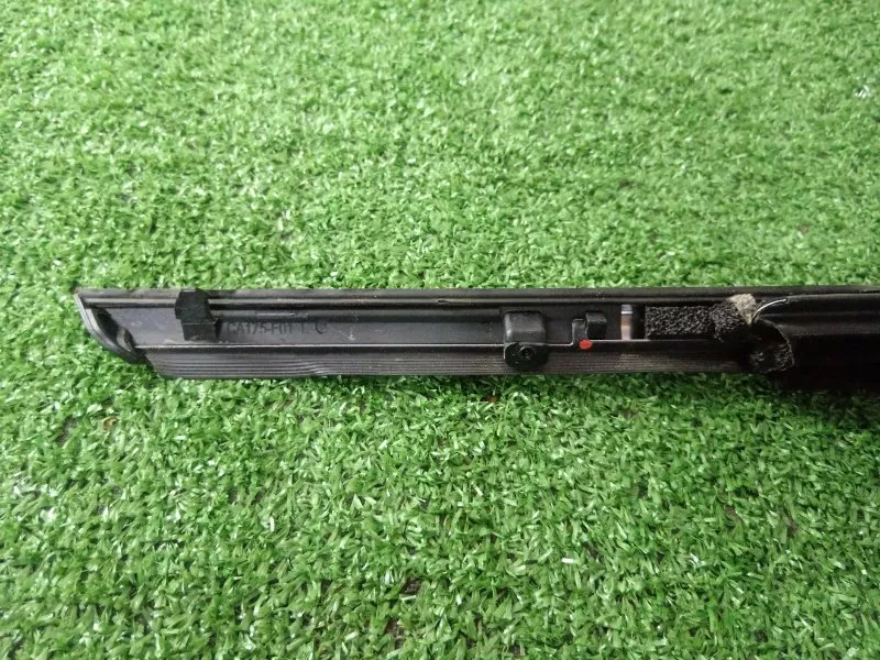 Уплотнитель стекла двери